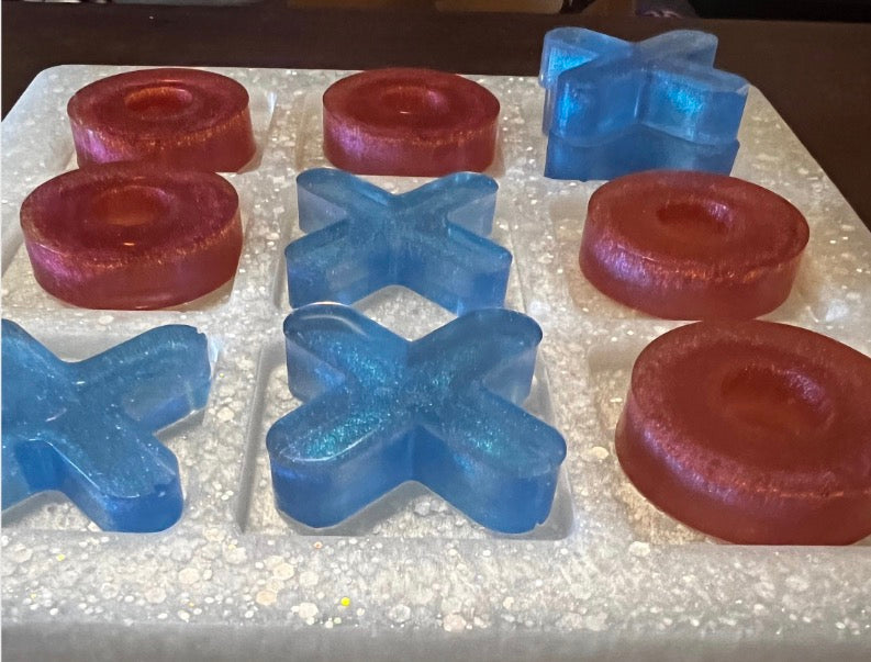 Tic Tac Toe - White/Red/Blue